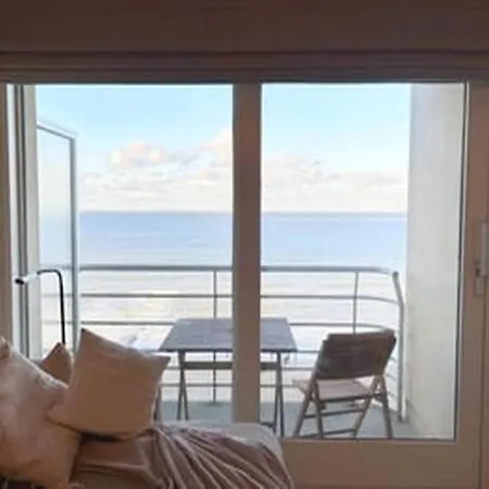Stunning Seaview With Balcony