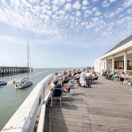 아파트 Stunning Seaview With Balcony *